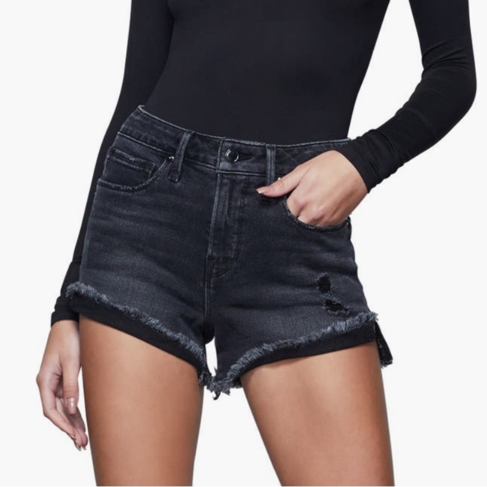 Good American Good Curve Shorts